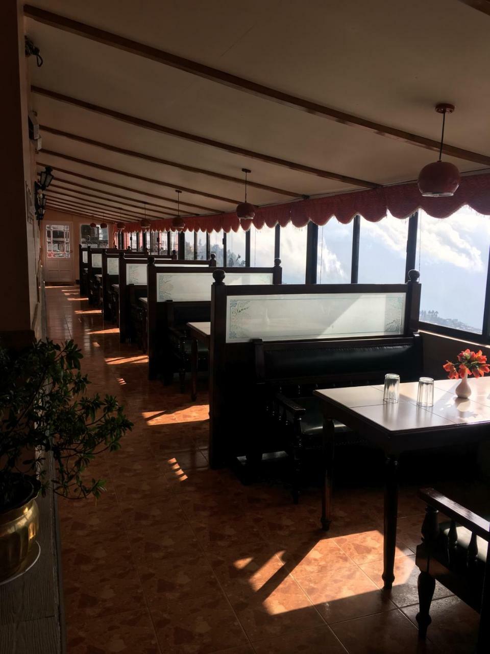 Travellers' Inn Darjeeling (West Bengal) Ngoại thất bức ảnh