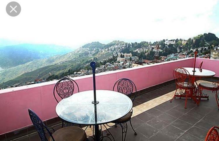 Travellers' Inn Darjeeling (West Bengal) Ngoại thất bức ảnh